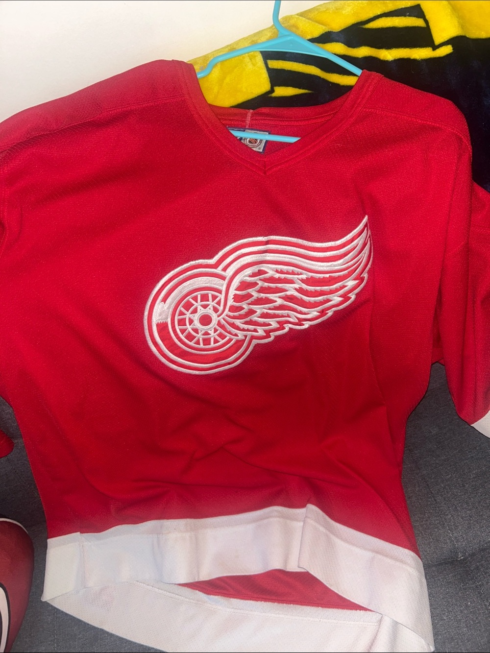 STARTER Red Wings XL Men’s Jersey